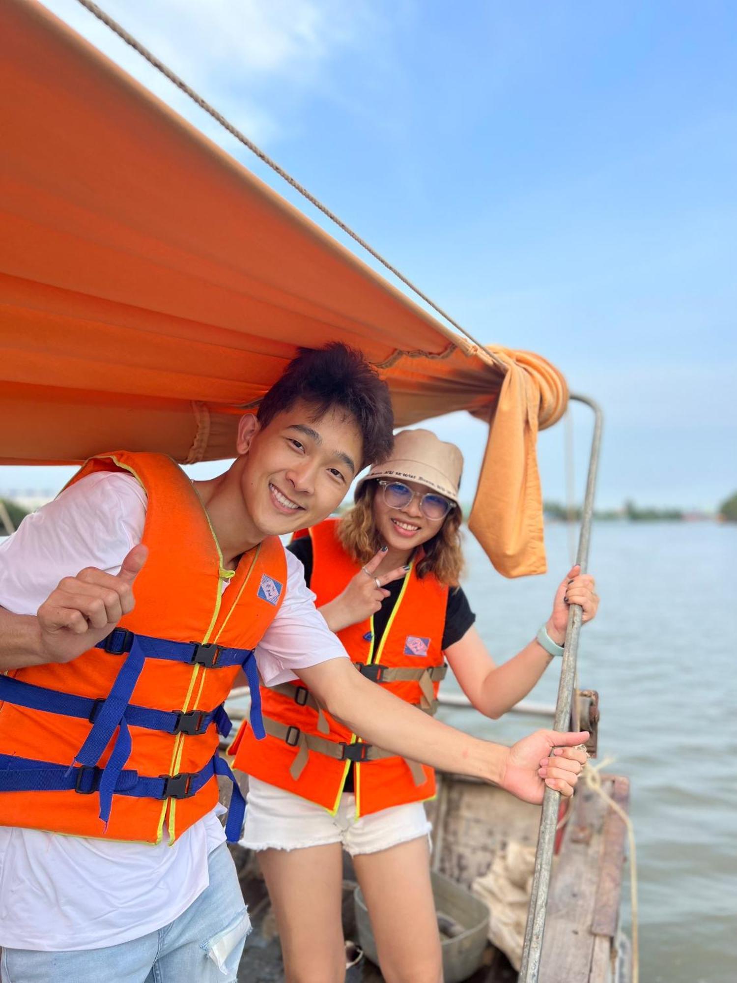 Hide Away Bungalows In Ben Tre City Экстерьер фото